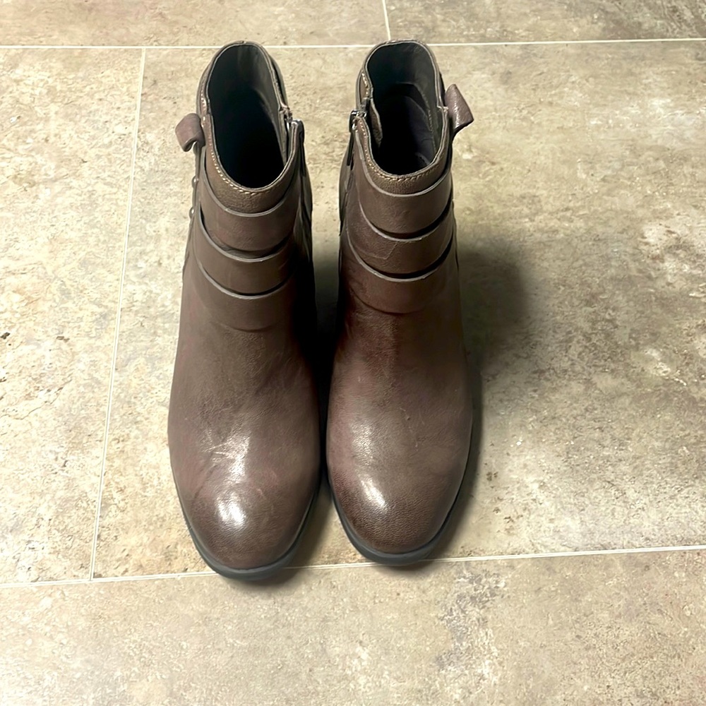 Isola booties grey